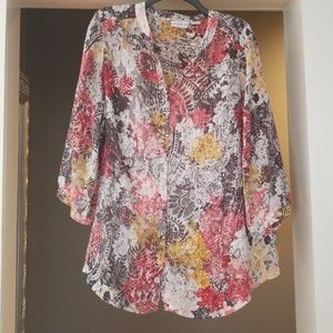 Floral print blouse